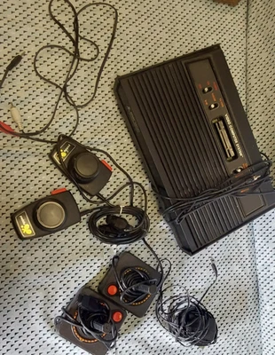 Atari 2600 4 Switch Console Bundle -NOT TESTED - Image 1 of 4