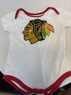 Chicago Blackhawks NHL Hockey Babies 18M One Piece White - Image 1 of 4
