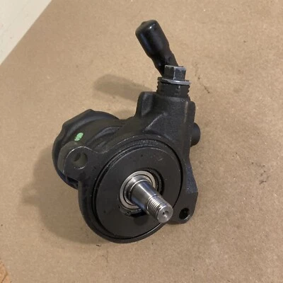 Toyota Land Cruiser 1993-1997 Lexus LX450 OEM Genuine Vane Pump Assy 44320-60182 - Image 1 of 4