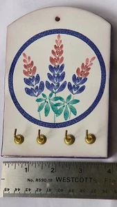 Ceramic flower Wall Plaque  4 Key Hook Rack - Picture 1 of 7