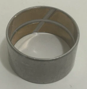 Genuine John Deere R104738 Bushing New OEM Free Shipping - Picture 1 of 4