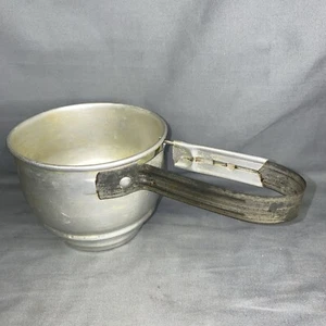 Vintage Foley Hand Sifter 2326 Aluminum Squeeze Kitchen Utensil - Picture 1 of 6