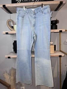 NEW Good American Good Legs Flare High Rise Raw Hem Light Wash Jeans Plus SZ 20 - Picture 1 of 11