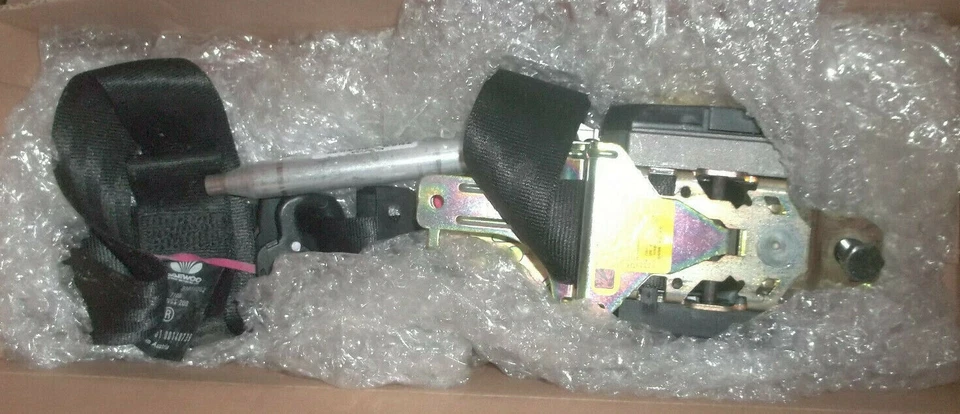 Conjunto de cinturón de seguridad delantero y retractor, derecho - 96342107 - Daewoo Lanos Foto 1 de 1