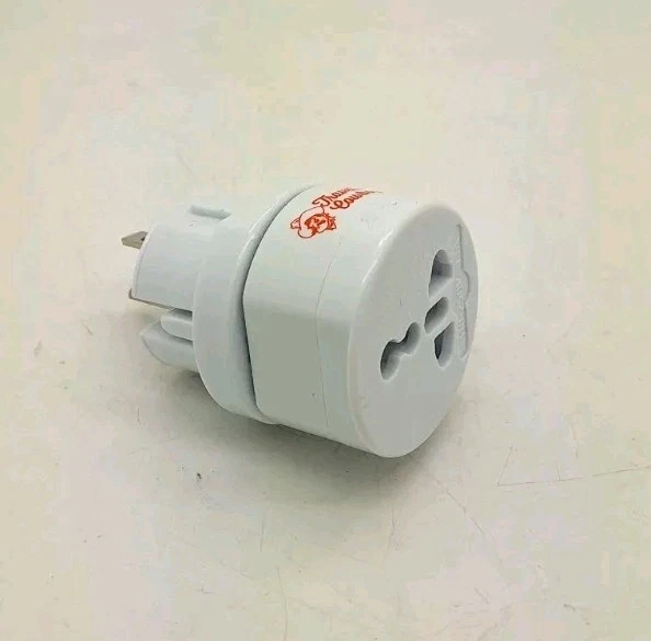 Ceptics Universal Travel Adapter Set with protective case - EU, UK, and US/AUS - Image 1 of 3