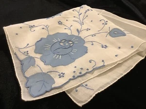 SF183🌟Vintage Bridal BLUE Madeira Hand Embroidery ROSES Wedding Handkerchief - Picture 1 of 3
