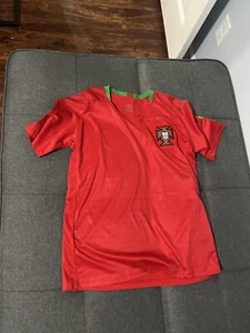 2018 World Cup Portugal Jersey - Picture 1 of 2