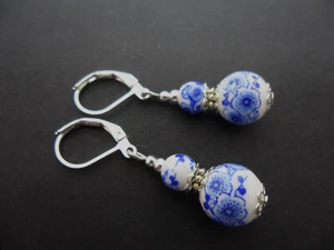 A PAIR OF PORCELAIN FLORAL BEAD DROP DANGLY LEVERBACK HOOK EARRINGS. NEW. - Picture 1 of 1