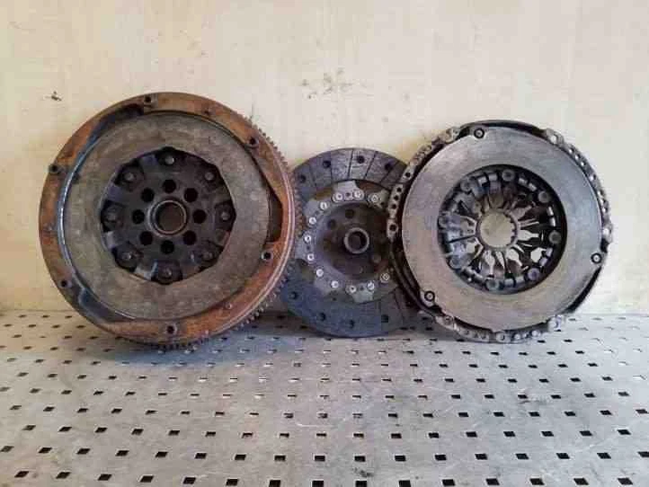 Nissan X-Trail T31 Clutch Kit 2.0 Diesel 127kw 2008 26174261 - Image 1 of 4