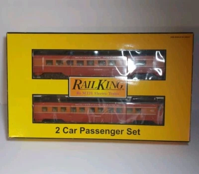 MTH 30-6744 O SP 60' Streamlined ABS Sleeper/Diner Passenger Car Set (Set of 2) - Image 1 of 4