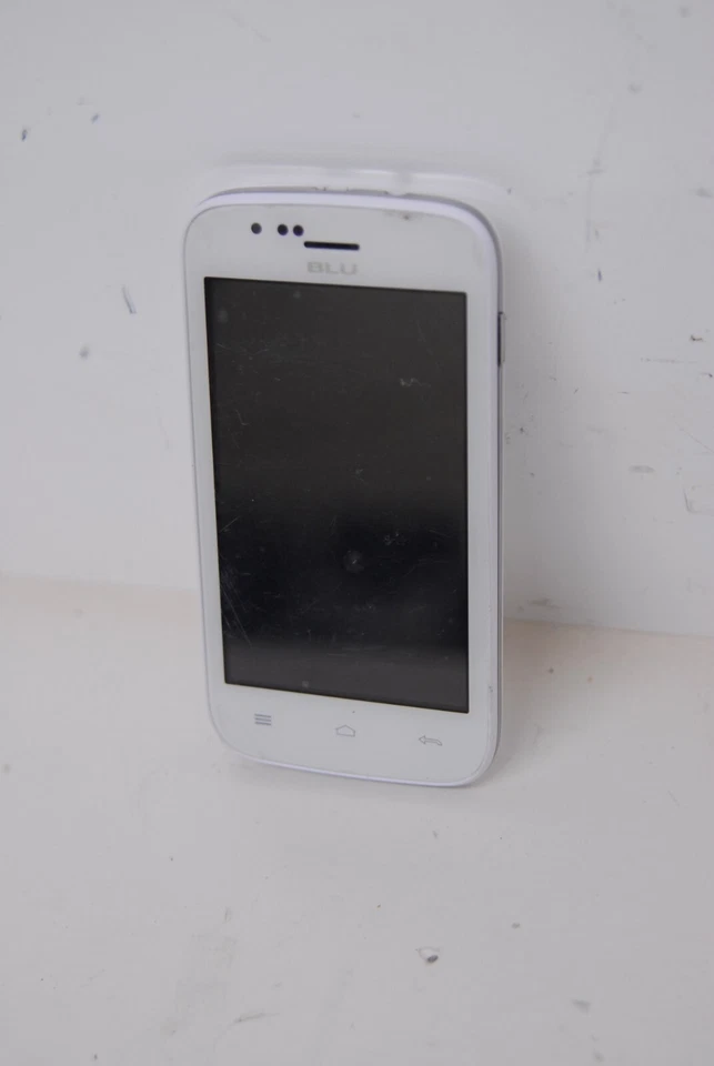 Smartphone BLU Advance 4.0 A270A - 4GB - Blanco, Doble Ranuras SIM (Desbloqueado) Foto 1 de 4
