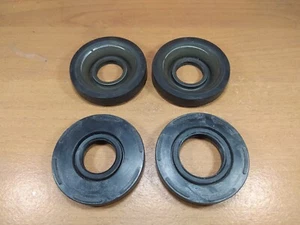 Crankshaft Oil Seal Suzuki GT250 GT 250 Nos Genuine 4Pcs - Picture 1 of 9