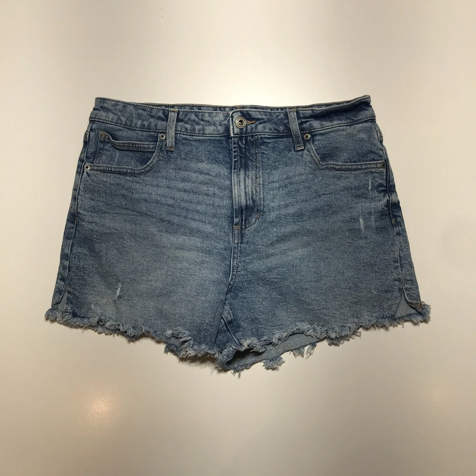 Pantalones Cortos BCBGeneration Juniors 13/31 Dobladillo Deshilachado Ranura Alta 4 Pulgadas Envejecido Foto 1 de 4