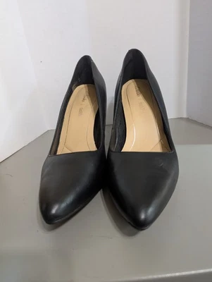 Женские черные туфли-лодочки Clarks размер 8,5 М с заостренным носком. - Изображение 1 из 4