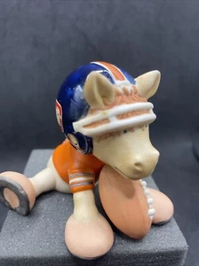 Rare VINTAGE NFL HUDDLES 1983 DENVER BRONCOS 3” Ceramic Figure Mascot Papel - Picture 1 of 11