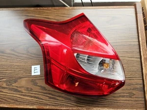 2012 2013 2014 Ford Focus Sedan Left Driver Lh Side Tail Light - Picture 1 of 3