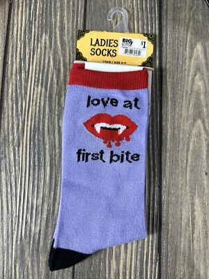 Calcetines de Halloween Gertex Love at First Bite púrpura rojo talla 9-11 para mujer Foto 1 de 2