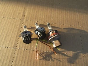 2006 MERCEDES-BENZ SLK 280 Head Light Bulbs - Picture 1 of 4