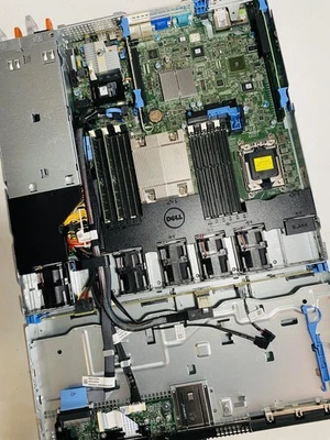 DELL PowerEdge R420 1x E5-2407 0 2.2GHz 32GB RAM PERC H710Mini 4x 3,5 LFF - Bild 1 von 4