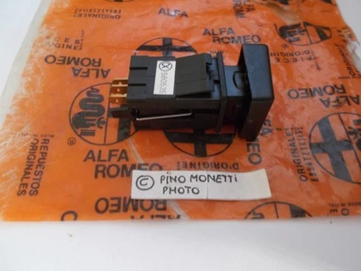 INTERRUTTORE FENDINEBBIA ALFA 33-ALFA 75- 60538506-60790097- NUOVO ORIGINALE !!! - Immagine 1 di 4