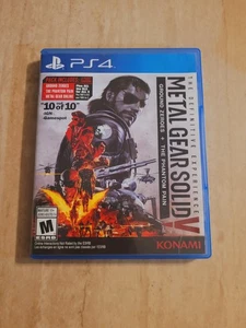 Metal Gear Solid V The Definitive Experience PS4 etiqueta azul primera impresión - Imagen 1 de 3