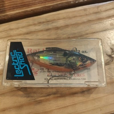 Рыболовная приманка Bill Lewis Rat-L-Trap 1/2 унции Lipless Crankbait Lectric Shad RT-L2 - Изображение 1 из 4