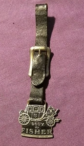 Body by Fisher Leder & Schnalle Anhänger - Fischer Körper Kutsche - Bild 1 von 11