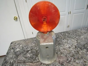Vintage Ag-Tronic Amber & Red Flashing Light Agriculture Farm Tractor PM Lens - Picture 1 of 12