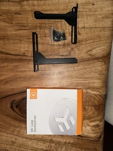 EKWB Loop Angled Bracket 120mm - Zdjęcie 1 z 6
