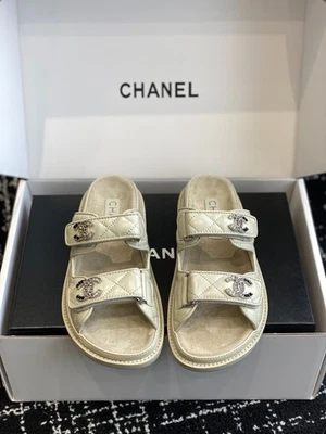 Talla 37EU NUEVO CHANEL 24P Beige Piel de Cordero PAPÁ SLIDE Sandalias Foto 1 de 4