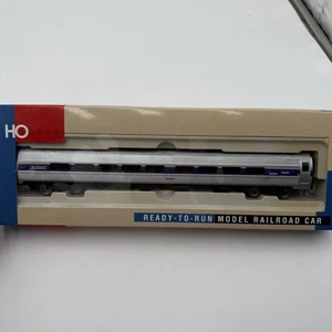 AUTOCAR DE PASAJEROS AMTRAK FASE 4 85' AMFLEET II WALTHERS 932-6203 EN CAJA - Imagen 1 de 15
