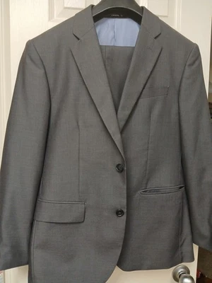 mens 2 piece suit 34 - Image 1 of 4