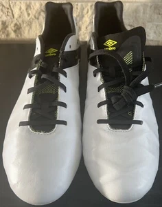 Mens Size 10.5 White Black Lime Umbro Medusae ll Pro FG Soccer Cleats 81290U FZ4 - Picture 1 of 7