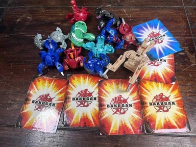 Lote de 10 Bakugan Brattle Brawlers con 4 cartas de puerta y 2 cartas de habilidad LEER DESC Foto 1 de 4