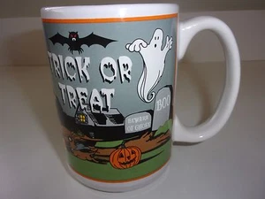 Happy Halloween Pumpkins Ghosts Bats Trick or Treat Coffee Mug Cup - Picture 1 of 5