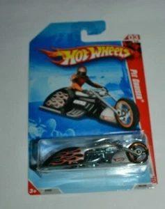 2010 HOT WHEELS RACE WORLD HIGHWAY 03/04 - PIT CRUISER 1 - Picture 1 of 3