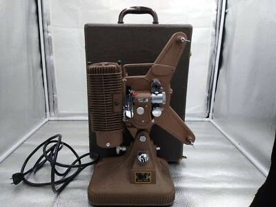 VINTAGE ART DECO KEYSTONE MODEL K-108 8MM MOVIE PROJECTOR WITH CARRY CASE - Image 1 of 4