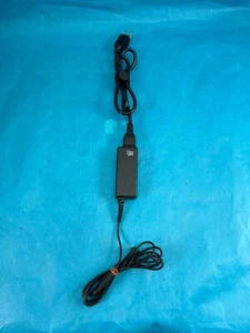 Asus ADP-40KD 40W 19V 2.1A Power Adapter Charger for Laptops - Picture 1 of 6