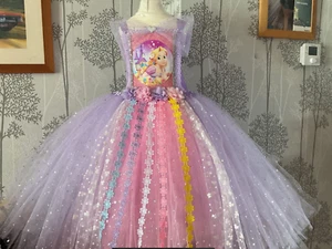 Hand made princess ( repunzel ) dress - Picture 1 of 1