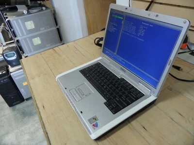 Laptop Dell Inspiron 6000 para piezas publicadas bios sin disco duro Foto 1 de 4