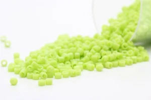 Miyuki Delicas 11/0 Opaque Lime Green Luster Seed Beads DB-733 - Picture 1 of 2