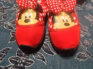 DISNEY MINNIE TOPO BAMBINA/FERRO D'ACQUA 11/12 - Foto 1 di 22
