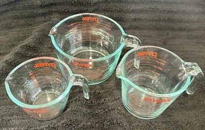 Pyrex Measuring Cup Set 1 2 4 Cup Glass & Metric - Image 1 of 4