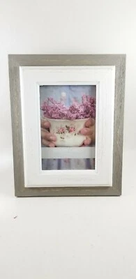 Moldura de madeira Shabby Chic dois tons 4x6"... Nova  - Imagem 1 de 4