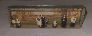 Walter Merten Miniaturplastiken Train HO Scale Figures Wedding Party Bride Groom - Picture 1 of 3