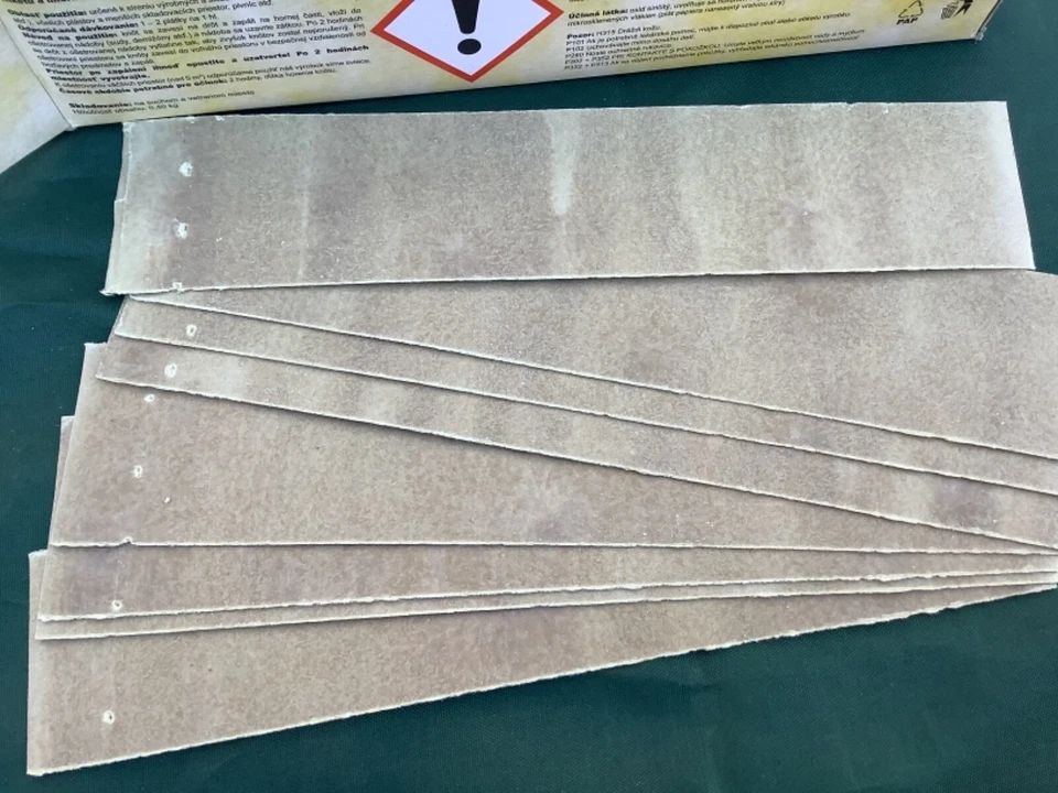 schwefelschnitten Met Bienenwaben Kellerei Schwefel Streifen Wachsmotten Bienen  - Bild 1 von 3