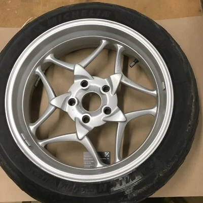 Roda traseira BMW R1200RT 2006 17X5.5" 230165 - Imagem 1 de 4