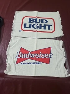 Toalla de mano de boliche Budweiser/Bu Light Bar nueva en paquete lote de 2 de colección  - Imagen 1 de 6