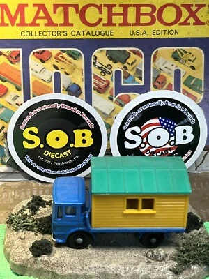 Lesney 1960s Site Hut Truck No 60 Blue Diecast w/ Yellow Hut 2 Pcs EX Condition - Image 1 of 4