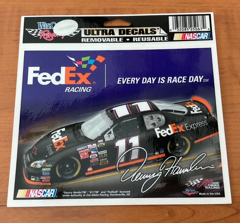 Calcomanía Denny Hamlin FedEx # 11 Ground Ultra 5 x 6 Foto 1 de 1